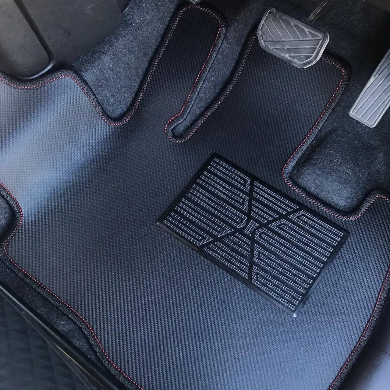 フロアマット【LUBBER】